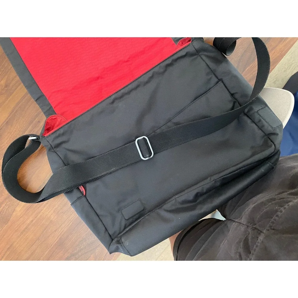 Tumi Tech Messenger Bag Black Red Lining Ballistic Nylon Laptop Crossbody 5114D